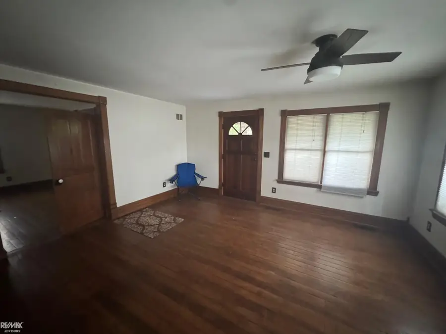 64341 Hartway RD, Ray, MI 48096 - Image #3