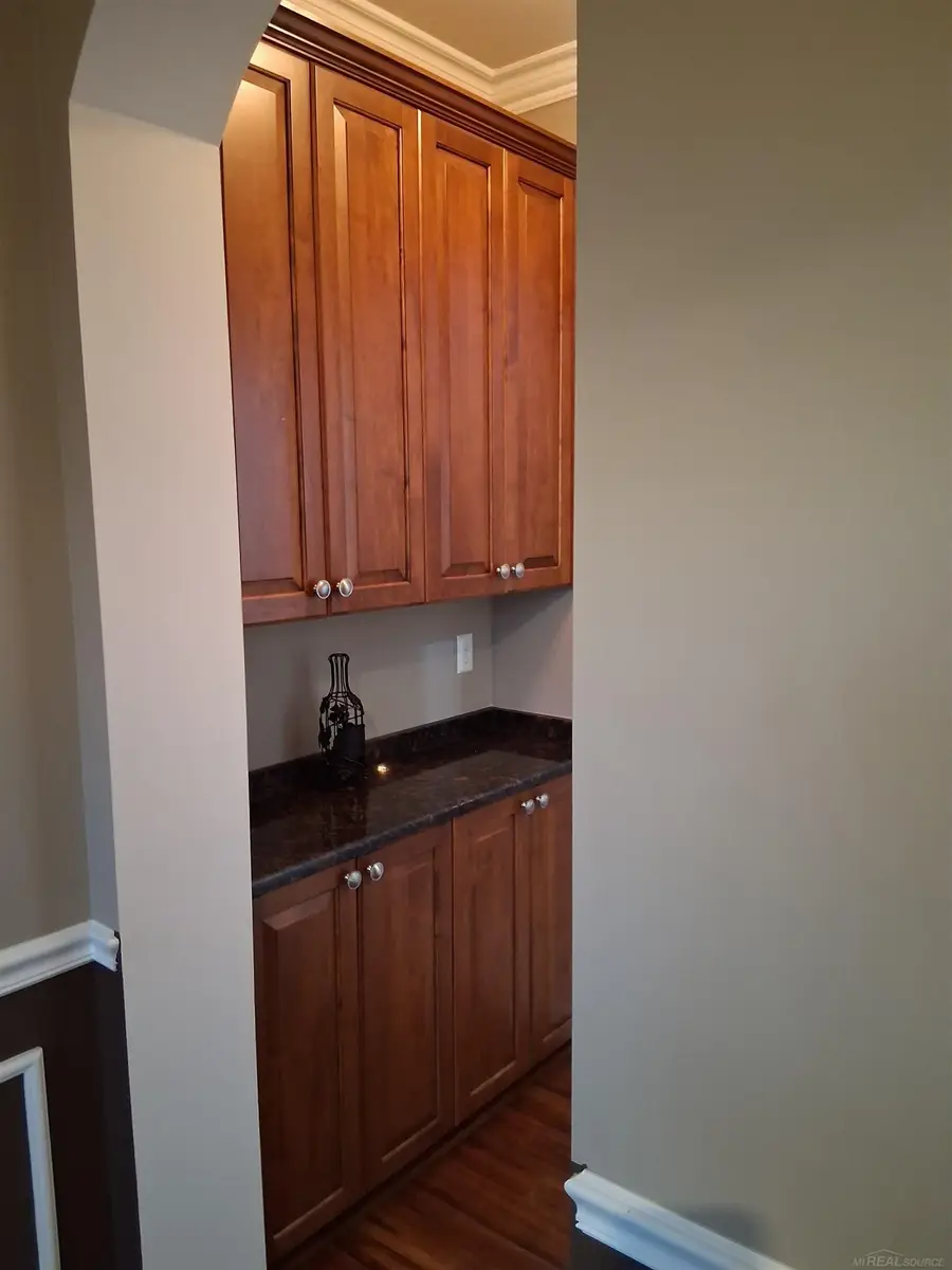 50444 Pinnacle Woods LN, Macomb, MI 48042 - Image #3