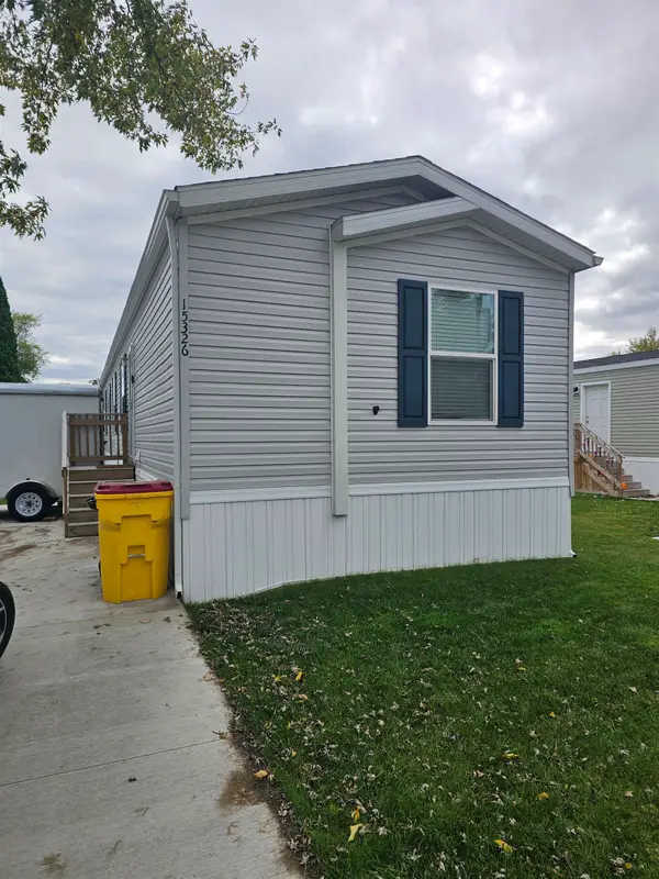 15326 Danseur DR, ClintonTownship, MI 48038