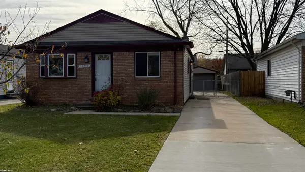 26098 Lamour ST, HarrisonTownship, MI 48045