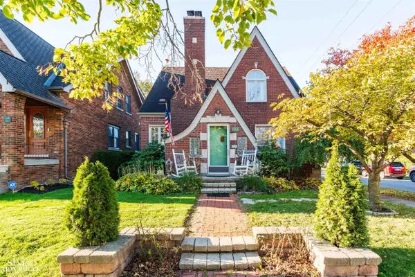 441 Manor ST, GrossePointeFarms, MI 48236