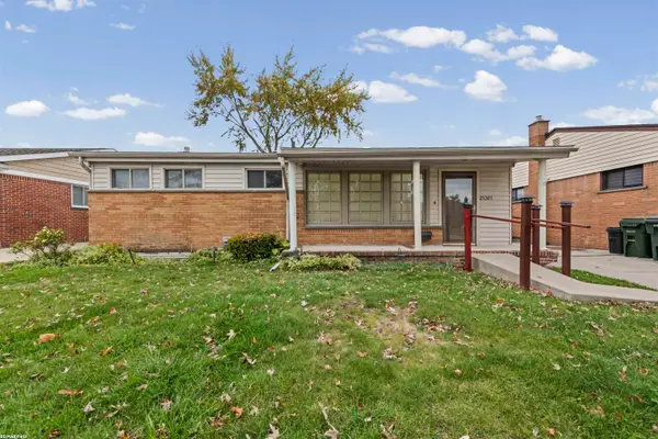 21301 Briarcliff ST, StClairShores, MI 48082