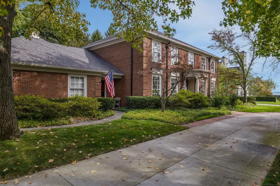 4 Cameron PL, Grosse Pointe, MI 48230 - Image #3