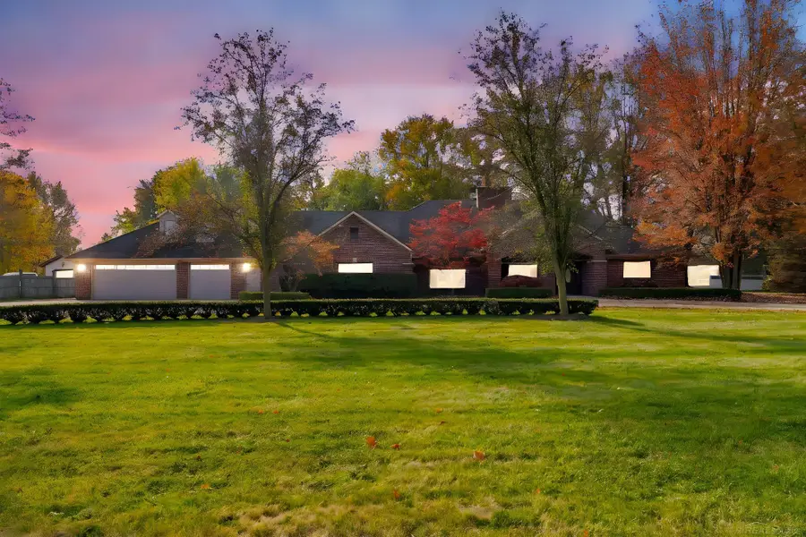 17880 Millar AVE, Clinton Township, MI 48036 - #2