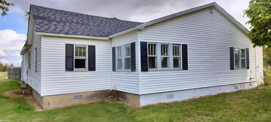 6098 Burtch ST, Jeddo, MI 48032 - Image #2
