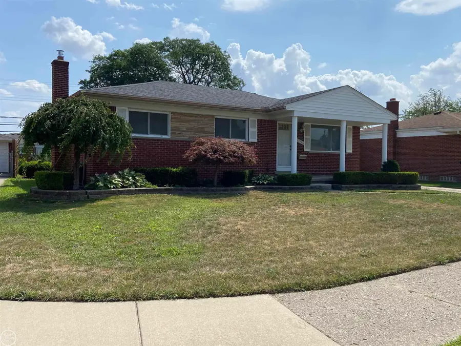 27448 Haverhill DR, Warren, MI 48092 - #3