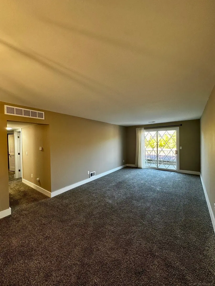 54731 Shelby RD, Utica, MI 48316 - Image #2