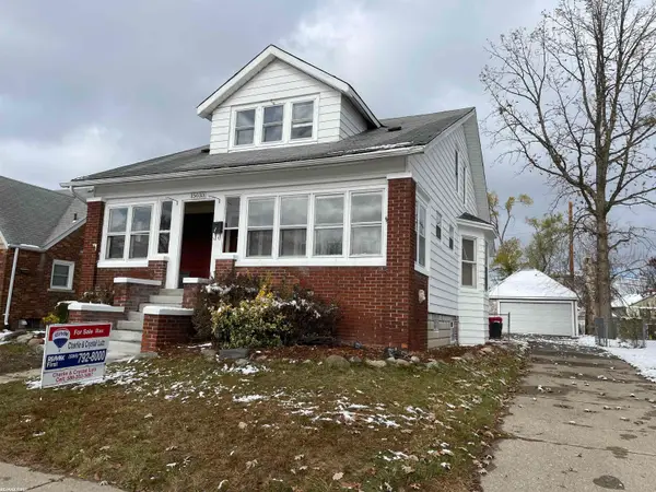 15033 Camden AVE, Eastpointe, MI 48021