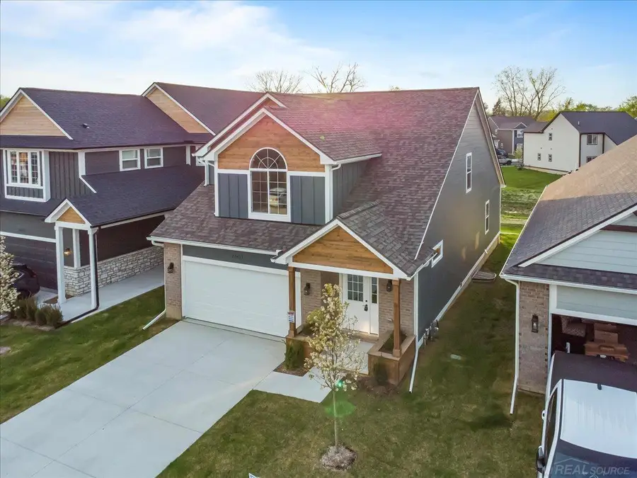 27621 Maryjane Lane E NONE, Chesterfield, MI 48047 - Image #2