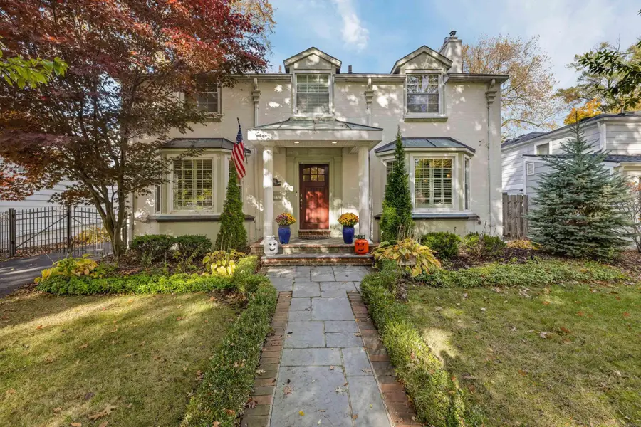 265 Williams AVE, Grosse Pointe Farms, MI 48236 - Image #2