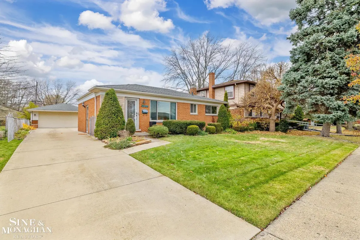 25137 Palomino AVE, Warren, MI 48089 - Image #1