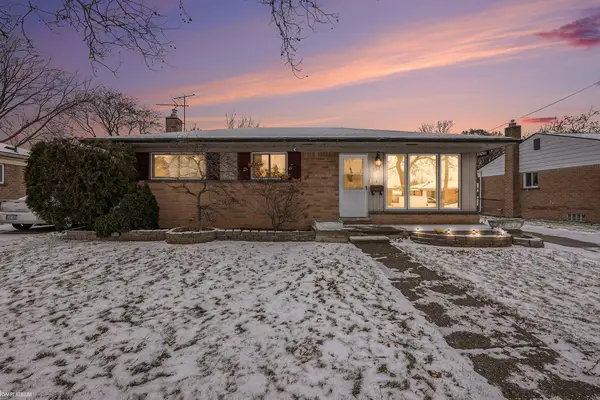 11927 Stamford AVE, Warren, MI 48089