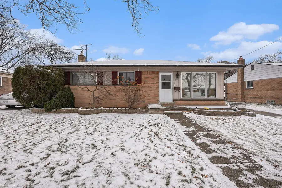 11927 Stamford AVE, Warren, MI 48089 - Image #3