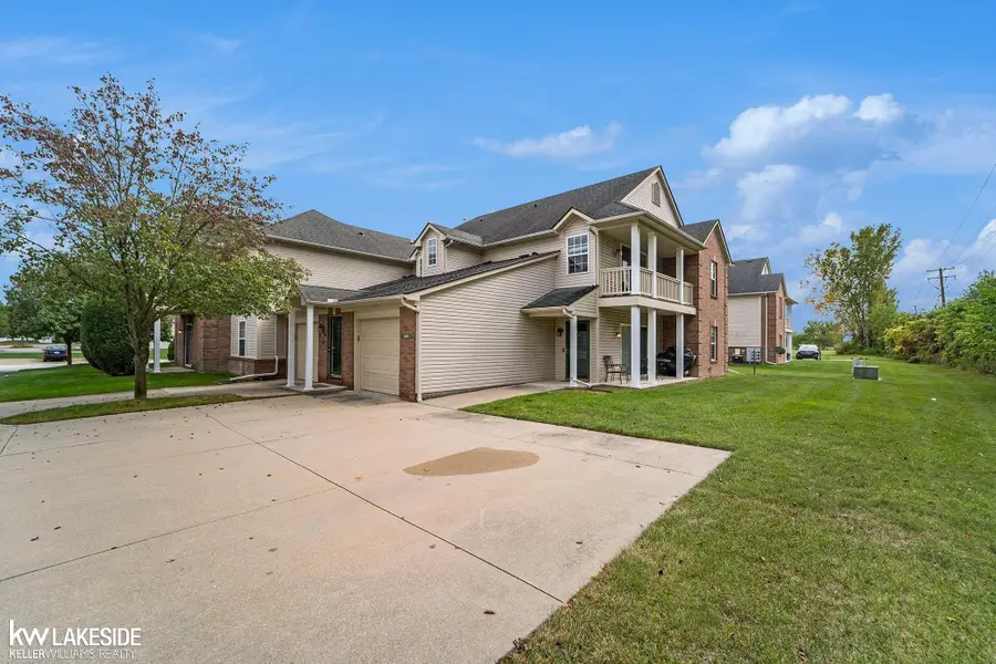 45687 Cagney, Macomb, MI 48044 - Image #2