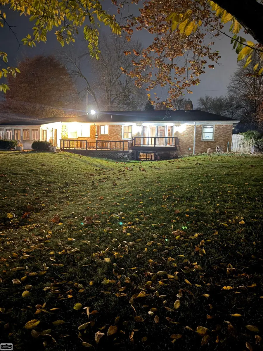 25651 South River RD, Harrison Charter Township, MI 48045 - Image #2