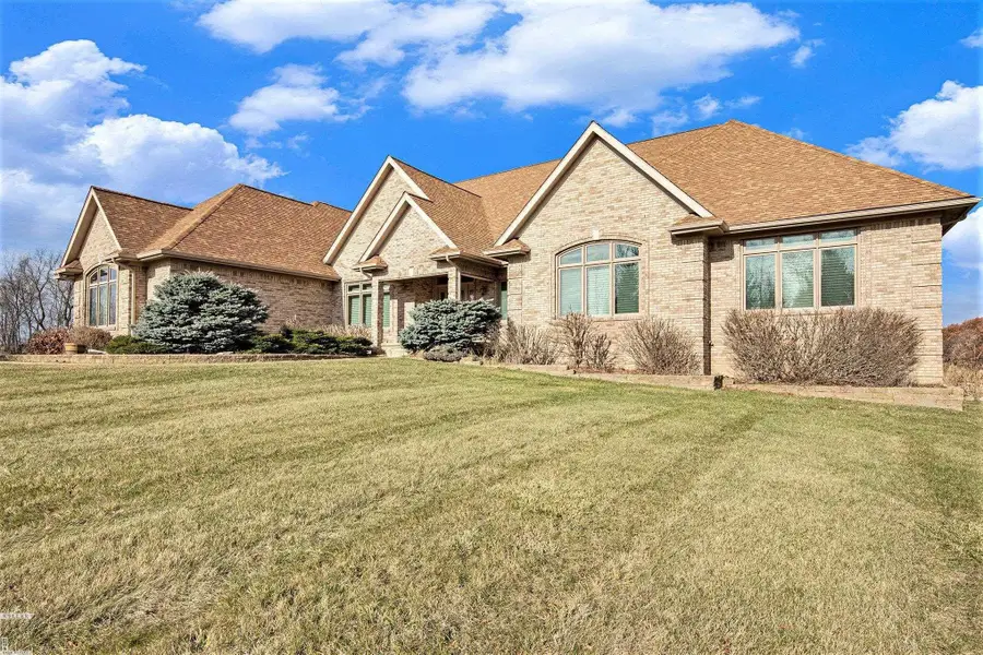 7225 Bordman RD, Almont, MI 48003 - #2