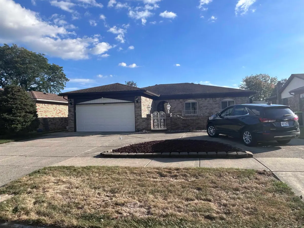 15786 Bexley ST, Clinton Township, MI 48038 - Image #1