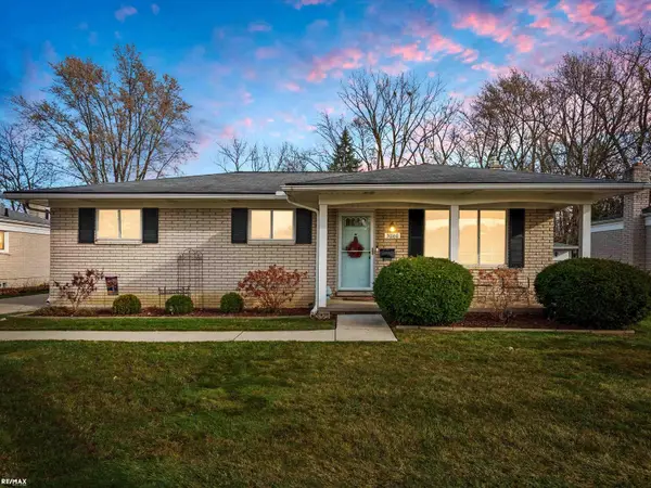 30160 Manor DR, MadisonHeights, MI 48071