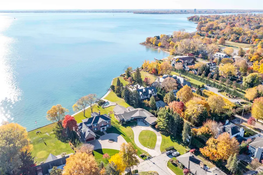 801 Park LN, Grosse Pointe Park, MI 48230 - #2