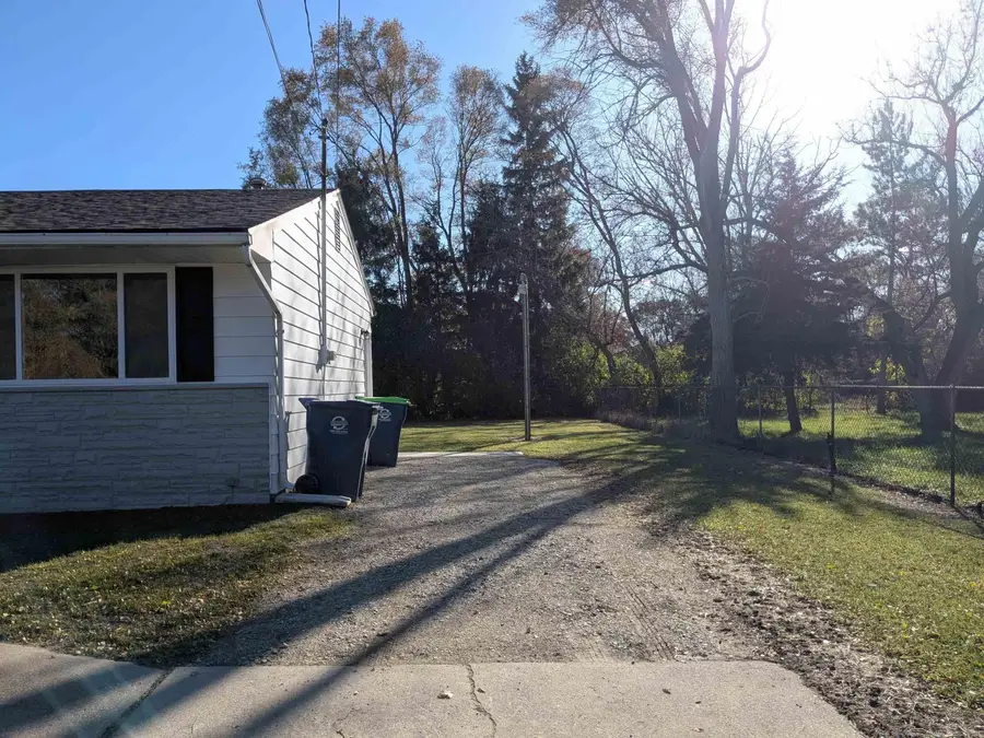 5050 Carnegie Street, Saginaw, MI 48601 - Image #3