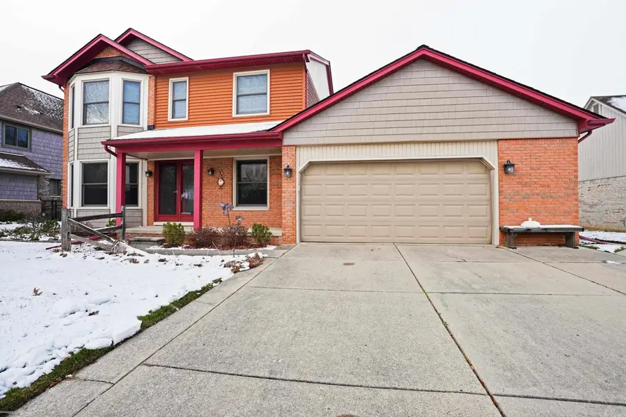 16349 Haverhill DR, Macomb, MI 48044 - Image #2