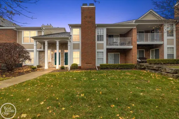 44755 Marigold DR, SterlingHeights, MI 48314