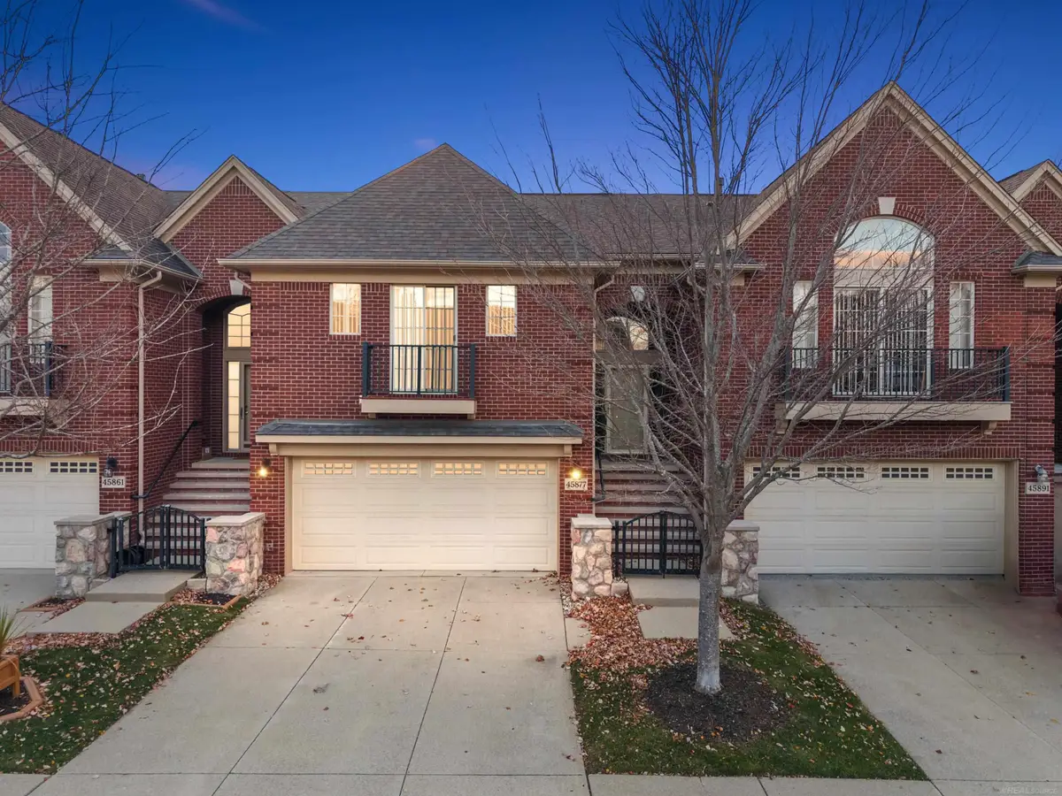 45877 Dutton DR, Macomb, MI 48044 - #1