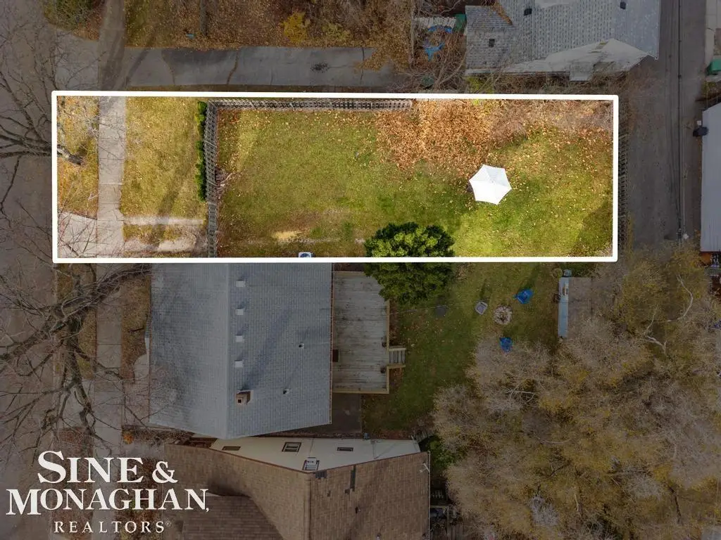 1336 Wayburn ST, Grosse Pointe Park, MI 48230 - Image #1