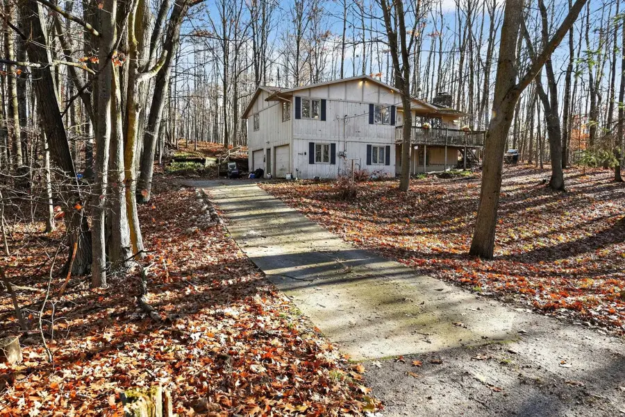 9742 Golf Port DR, Stanwood, MI 49346 - Image #2