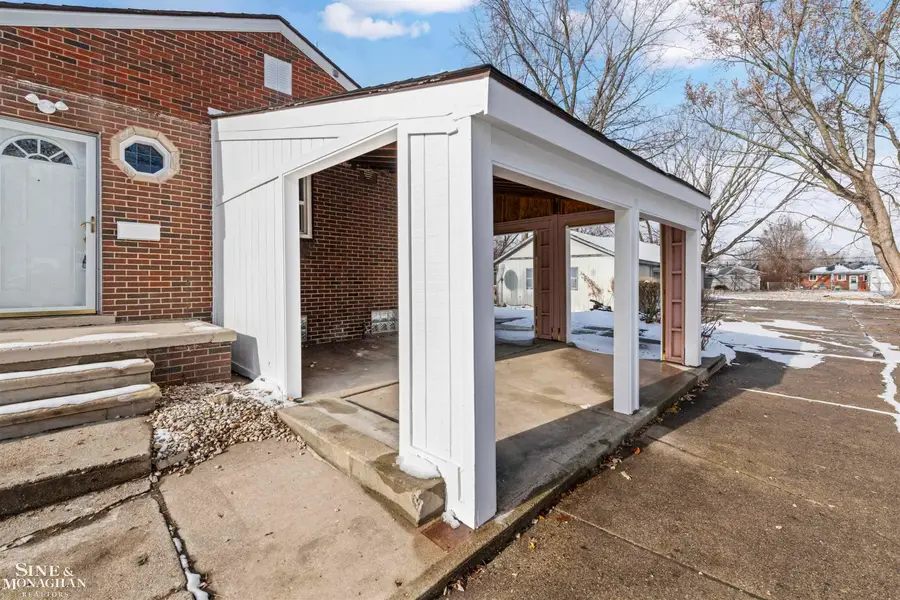 15365 Frazho RD, Roseville, MI 48066 - #2