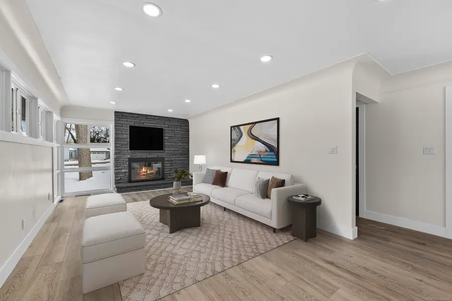 2051 Avondale ST, Sylvan Lake, MI 48320 - Image #3