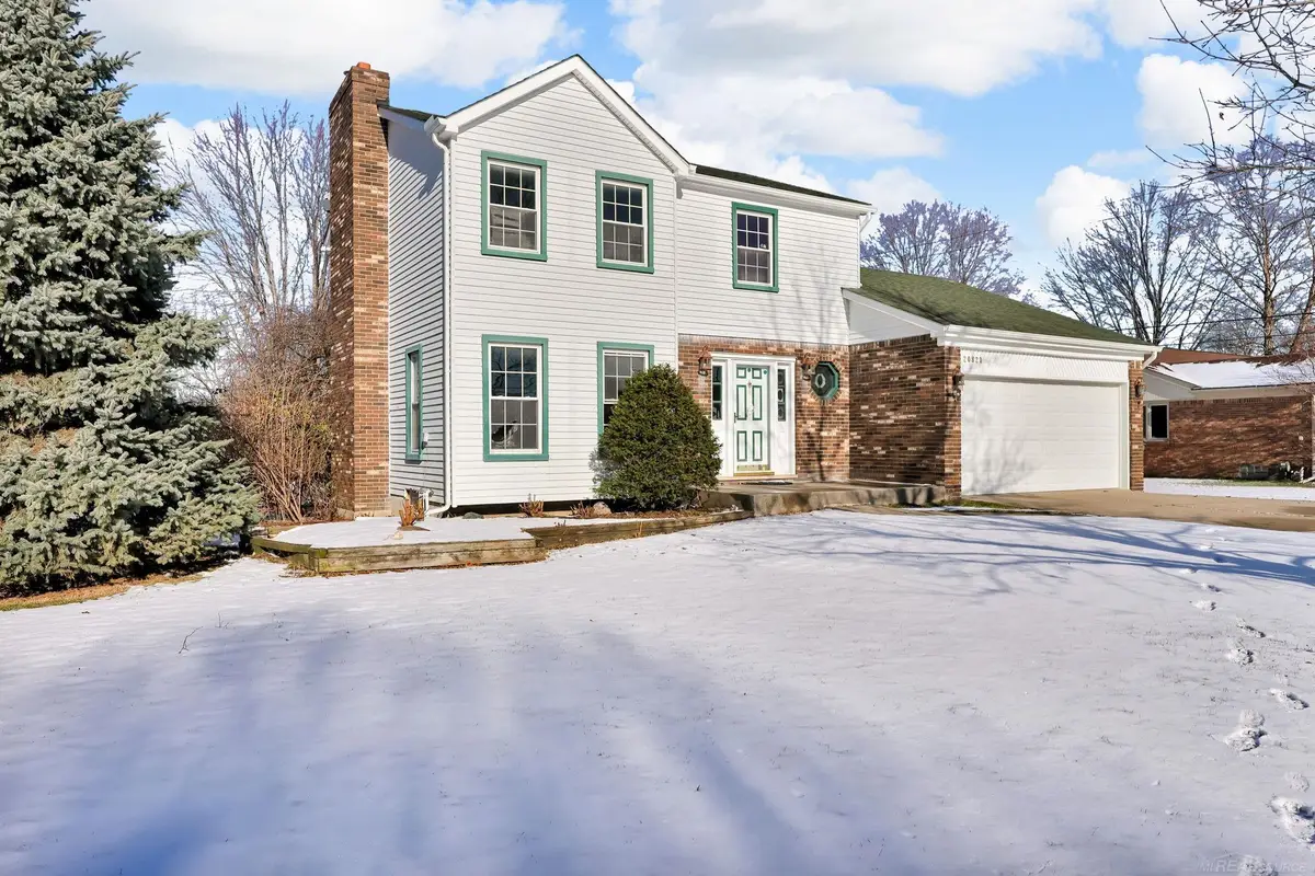 20821 N Miles ST, Clinton Charter Township, MI 48036 - Image #1