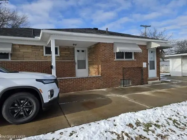 18595 Stephens DR, Eastpointe, MI 48021