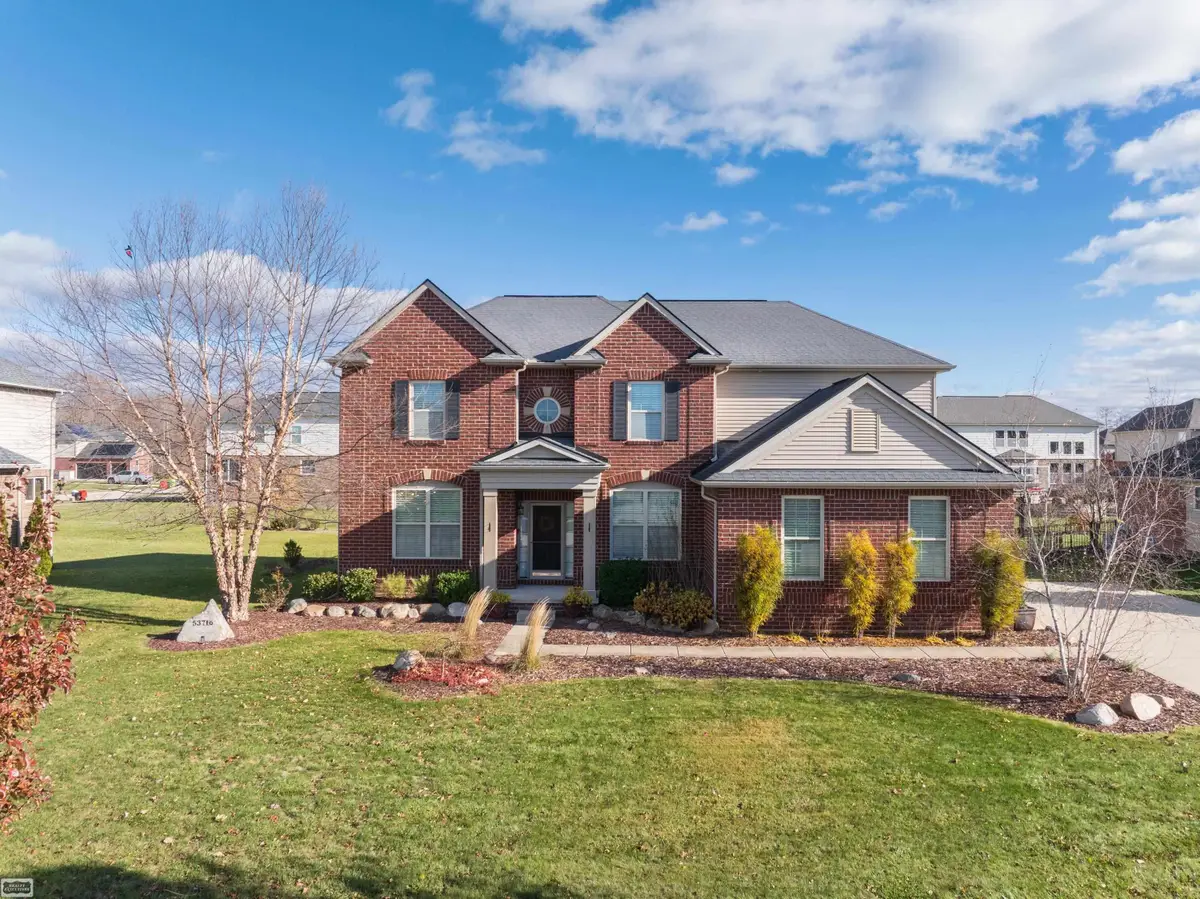 53716 Huron DR, New Baltimore, MI 48051 - Image #1