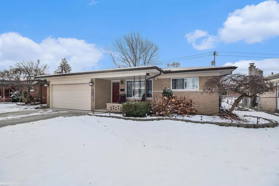 11152 Hanna DR, Sterling Heights, MI 48312 - Image #2