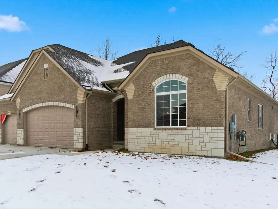 50623 Timberstone DR, Macomb, MI 48042 - Image #2