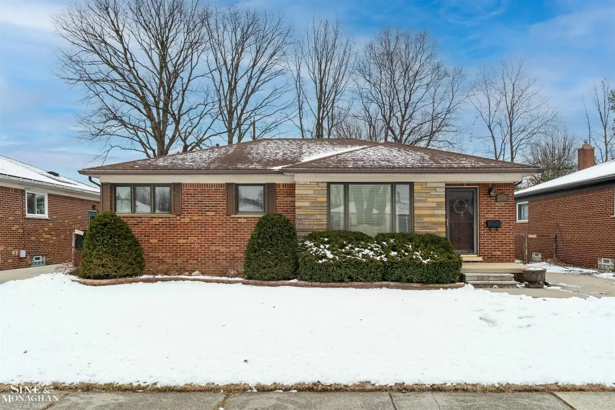 26118 San Rosa DR, Saint Clair Shores, MI 48081 - Image #1