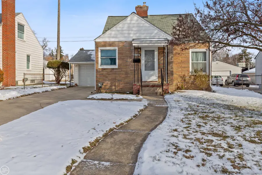 21227 Hillcrest ST, Clinton Township, MI 48036 - Image #2
