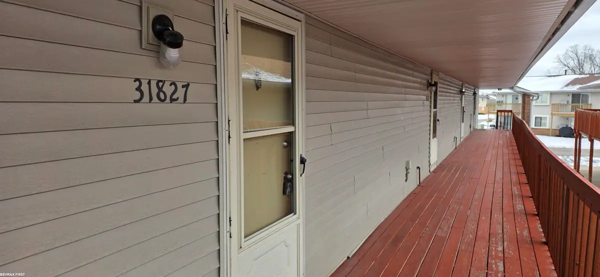 31827 Nardelli LN, Roseville, MI 48066 - Image #1