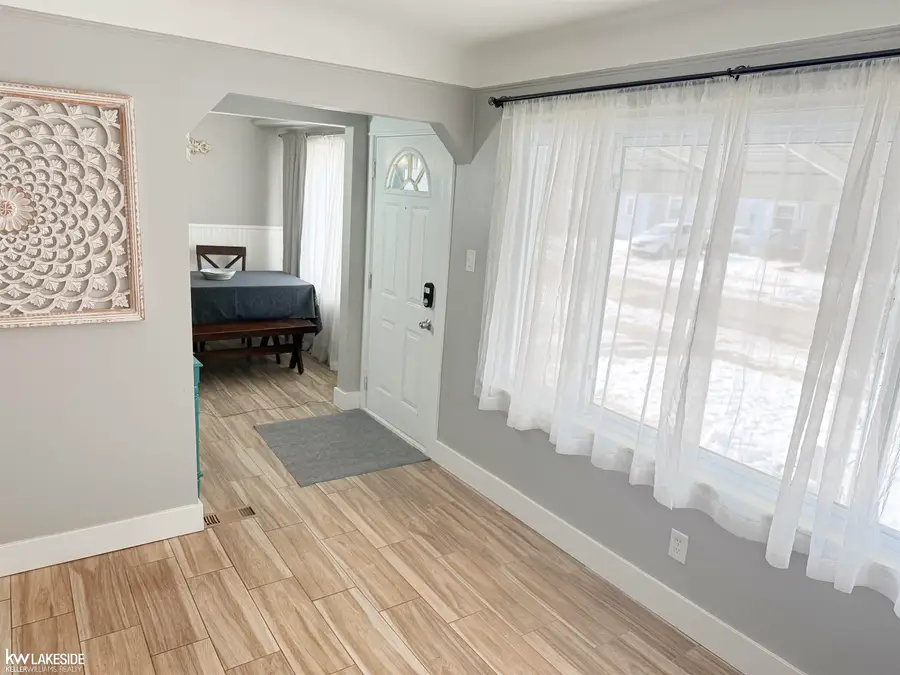 22118 Firwood AVE, Eastpointe, MI 48021 - Image #3