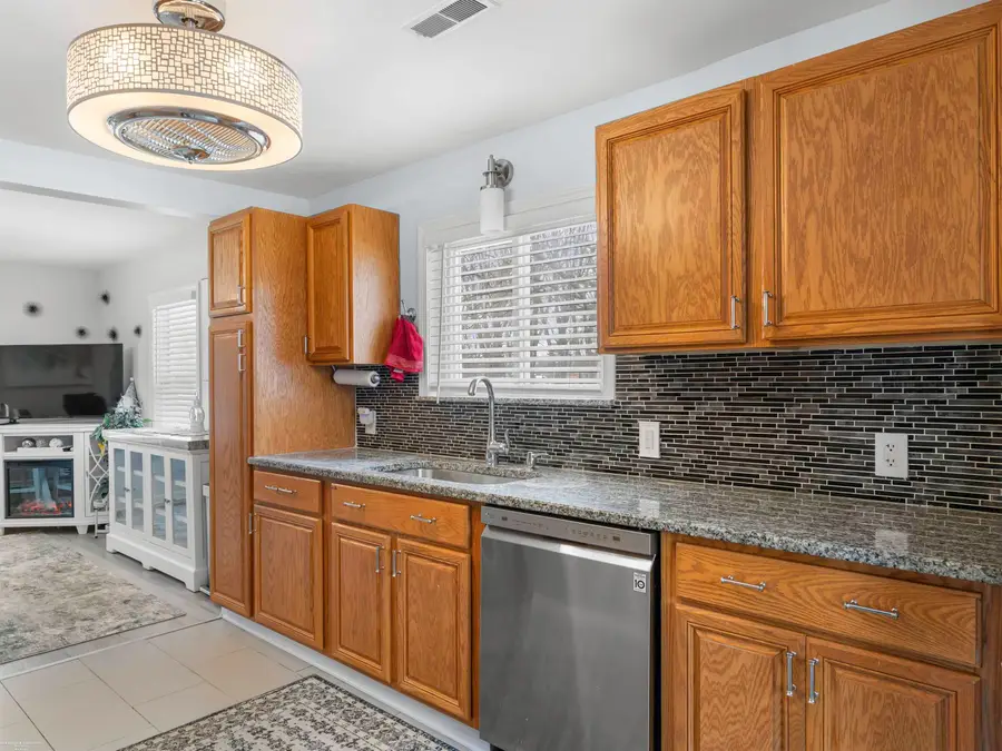 24503 Crocker BLVD, Clinton Charter Township, MI 48036 - Image #3