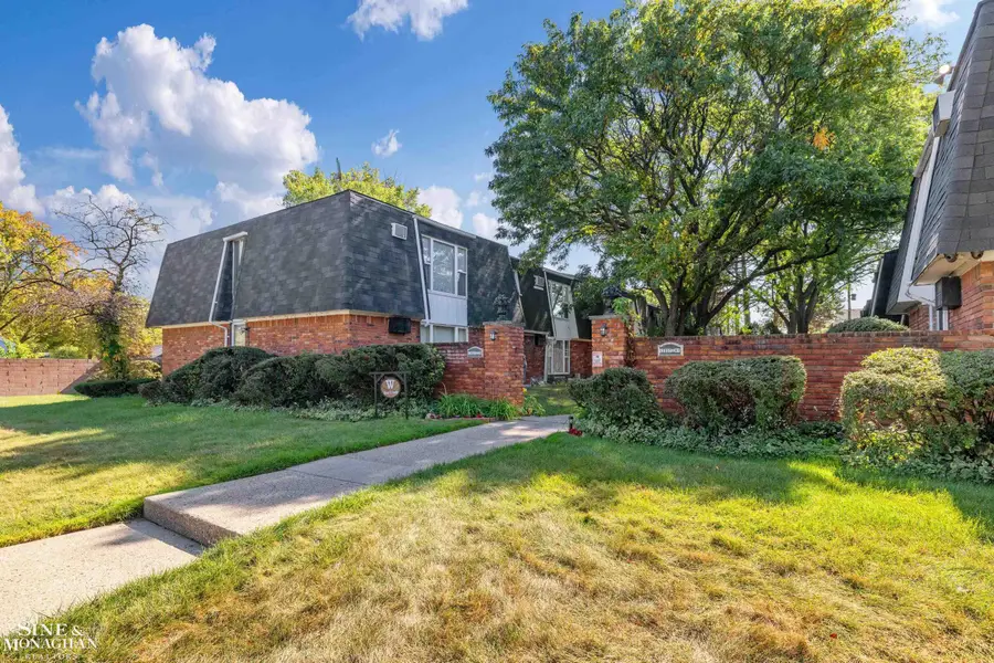 13333 W Nine RD, Oak Park, MI 48237 - Image #2