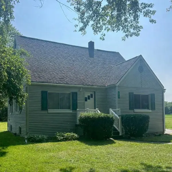 215 Arthur ST, Pinconning, MI 48650