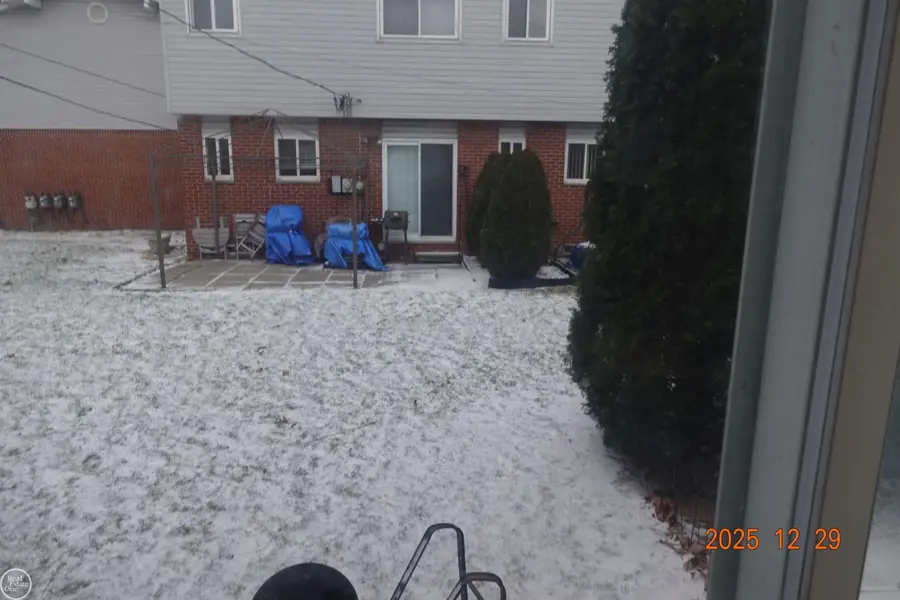 27821 EASTWICK SQUARE DR, Roseville, MI 48066 - #3