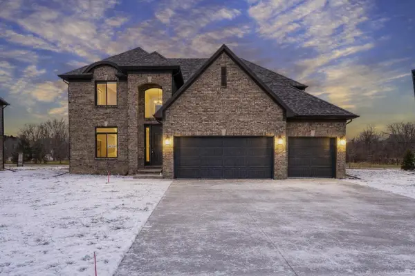 14647 Glenshire DR, SterlingHeights, MI 48312