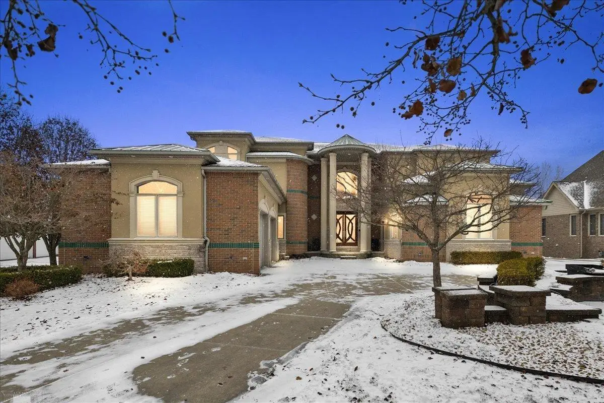 61403 Barclay DR, Washington, MI 48094 - Image #1