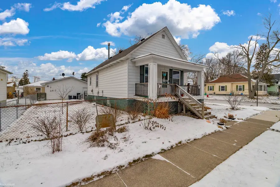 103 14th St ST, Port Huron, MI 48060 - Image #3