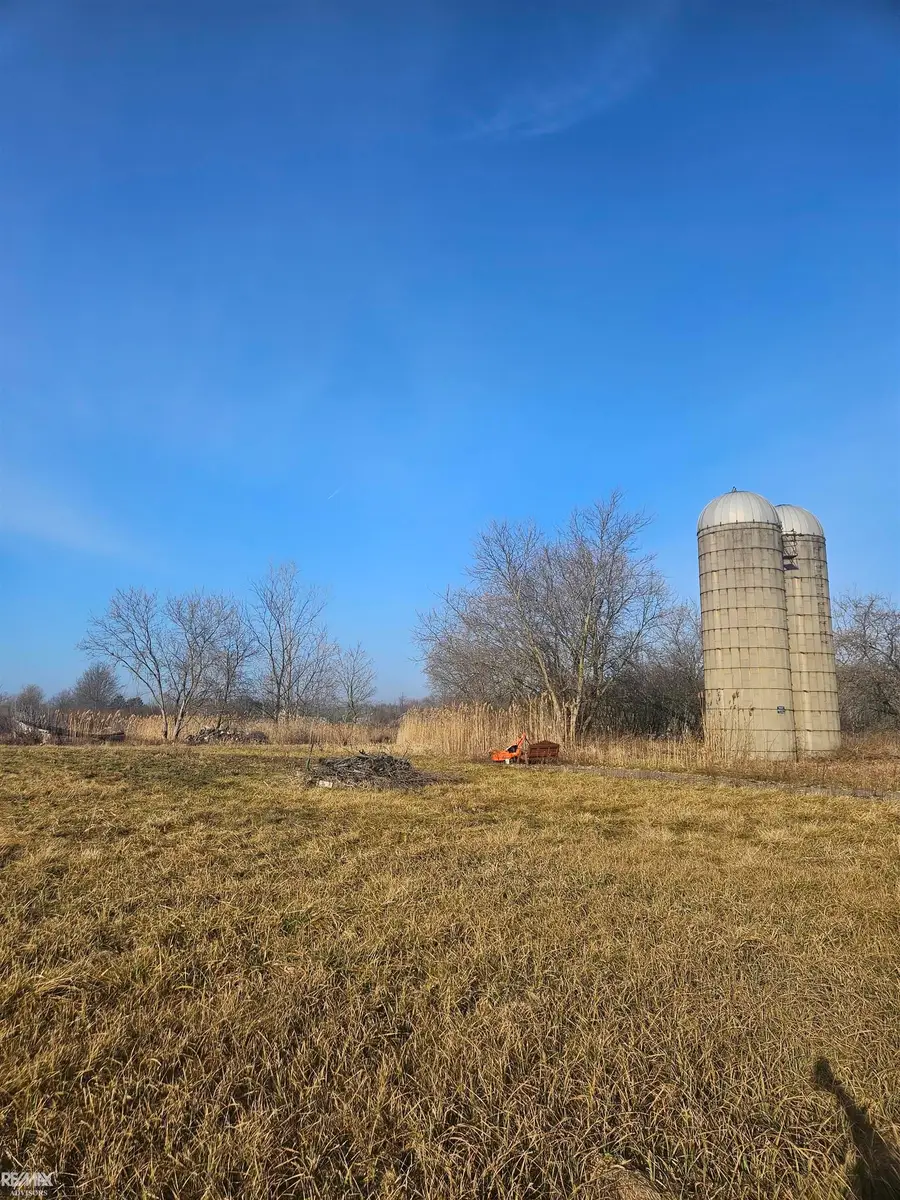 5082 palms RD, Casco, MI 48064 - Image #3