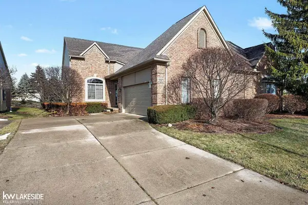17471 Breckenridge, ClintonTownship, MI 48038