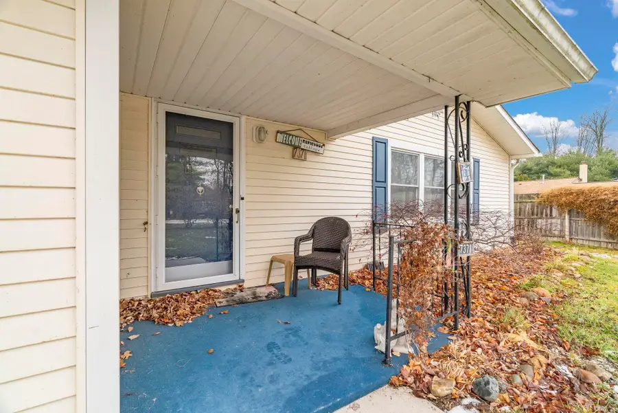 7371 Maplewood RD, Lexington, MI 48450 - Image #2